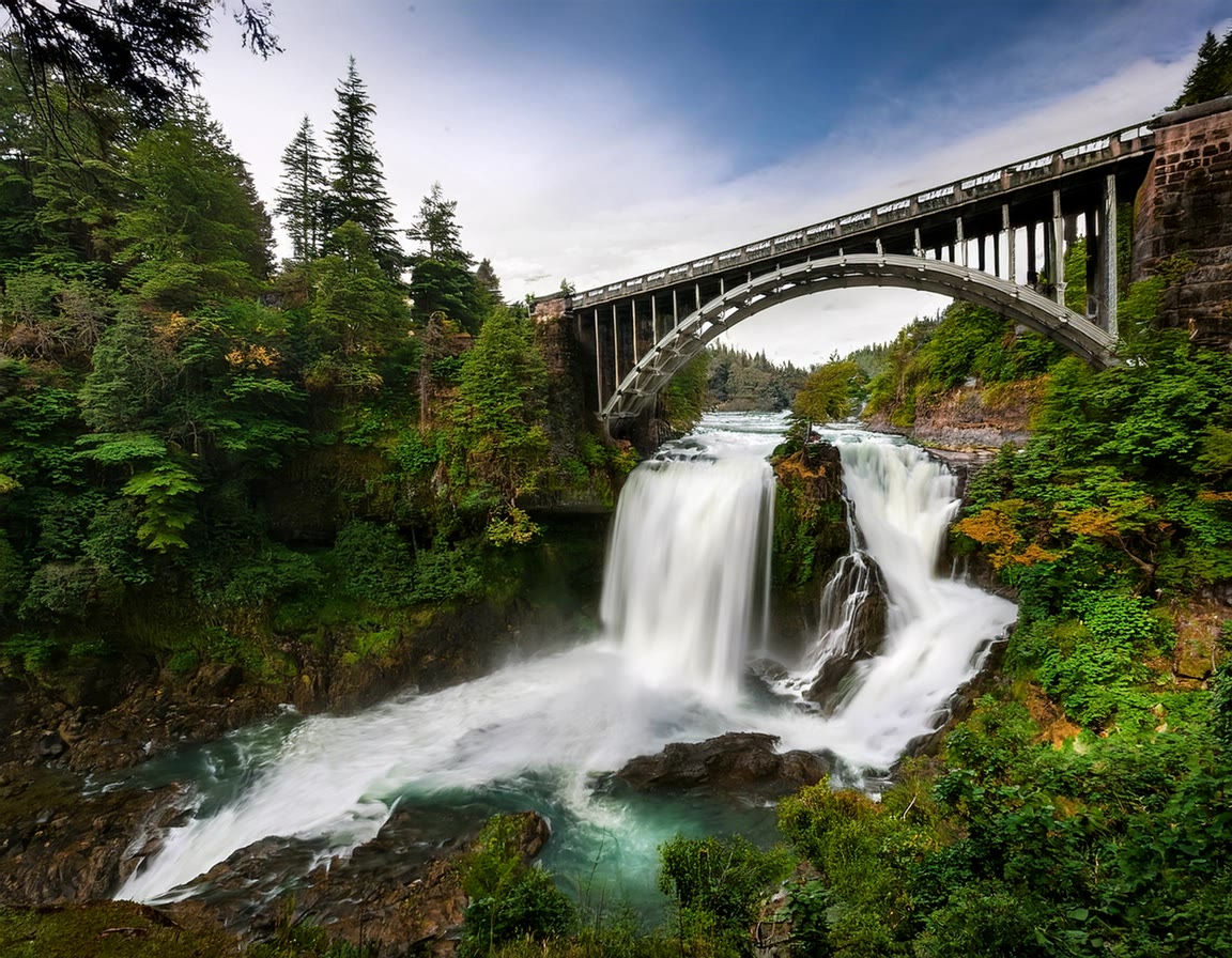 Top 10 Most Stunning Natural Rock Bridges